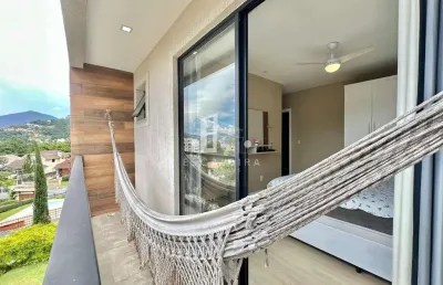 Casa em condomínio à venda em teresópolis-rj, bairro iucas: 2 quartos, 2 suítes, 3 banheiros, 117,30 m², 1 vaga.