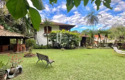 Casa com alto padrão em condomínio à venda em teresópolis-rj, parque do imbui: 4 quartos, 2 suítes, 5 banheiros, 1 vaga, 259m².