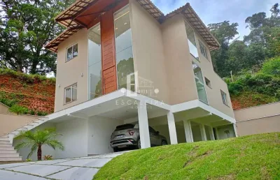 Casa em condomínio com 3 quartos e 2 suítes à venda em teresópolis-rj, no bairro bom retiro - 206m² - 3 vagas