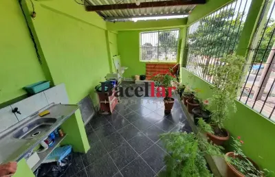 Casa com 2 quartos à venda na rua monclaro mena barreto, vila valqueire, rio de janeiro, 62 m2 por r$ 165.000