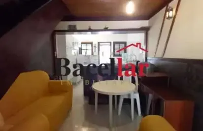 Casa em condomínio fechado com 3 quartos à venda na rua mako, peró, cabo frio, 67 m2 por r$ 430.000
