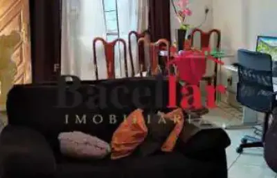 Casa com 2 quartos à venda na rua inhamuns, vila valqueire, rio de janeiro, 99 m2 por r$ 310.000