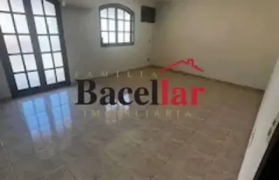 Casa em condomínio fechado com 5 quartos à venda na rua zoroastro pamplona, freguesia (jacarepaguá), rio de janeiro, 385 m2 por r$ 860.000