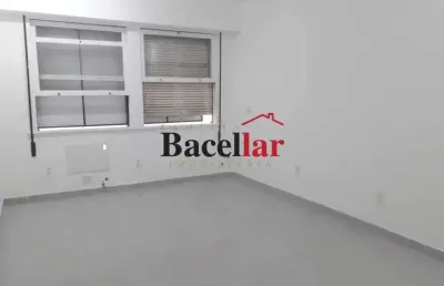 Sala comercial com 1 sala à venda na rua mayrink veiga, centro, rio de janeiro, 26 m2 por r$ 175.000