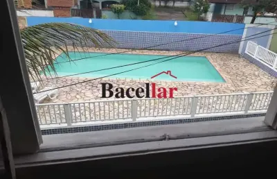 Casa em condomínio fechado com 2 quartos à venda na rua guandu mirim, santíssimo, rio de janeiro, 59 m2 por r$ 203.000