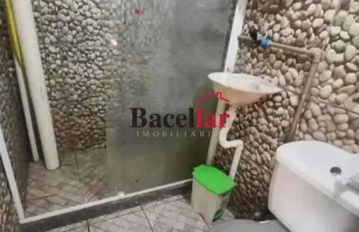 Casa em condomínio fechado com 2 quartos à venda na rua ilha da madeira, praia da ribeira (cunhambebe), angra dos reis, 150 m2 por r$ 350.000