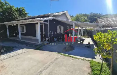 Casa com 4 quartos à venda na rua arnaldo alves da silva, porto novo, saquarema, 165 m2 por r$ 575.000