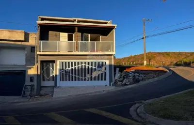Casa com 3 quartos para alugar no Penha, Bragança Paulista 