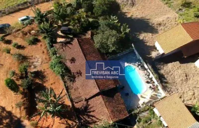 Chacara à venda em rio do una de baixo/ibiuna - 3 dorms, 1 suíte, piscina e 4 vagas; 2000m²