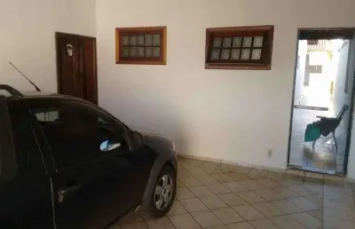 Casa com 4 dormitorios, sendo 2 suites, amplas area de lazer no vila industrial