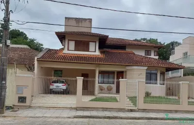 Casa com 4 quartos à venda no Córrego Grande, Florianópolis 