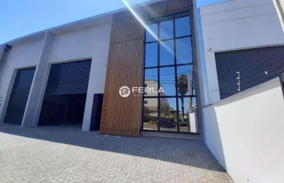 Salão para alugar em americana, loteamento industrial machadinho, com 326 m²