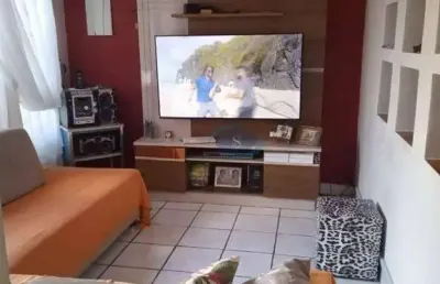 Sobrado a venda de 3 dormitórios, sendo uma suíte, com 4 vagas no sacomã