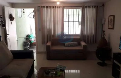 Sobrado 3 dormitórios,3 suítes,2 vagas cobertas,churrasqueira,excelente localização,aceita proposta,agende sua visita.