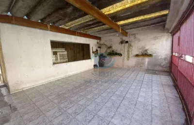 Sobrado 4 dormitórios,1 suíte,3 vagas cobertas,quintal com churrasqueira,3 banheiros,aceita proposta.agende sua visita conosco.