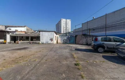 Terreno de 608 metros quadrados no bairro de rudge ramos,são bernardo do campo todo plano,com 217m² de área contruida,oportunidade,aceita proposta.