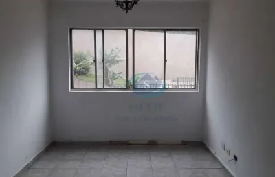 Apartamento com 2 dormitórios,sala,cozinha,banheiro,área de serviço,1 vaga coberta,aceita proposta precisa de reforma.