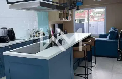 Casa a venda com fino acabamento, mobiliada em condomínio portal do patrimônio com 3 dormitórios, 2
