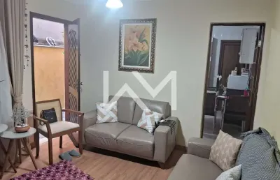 Casa térrea a venda, com 2 dormitórios, sendo 1 suíte e 2 vagas cobertas, jardim santa cecília, gua