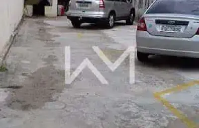 Casa térrea com 2 dormitórios, 6 vagas de garagem  à venda, 255 m² de área no jardim tranquilidade