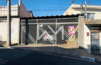 Casa térrea no jardim rosa de frança, 2 quartos, edícula com suíte nos fundos, 4 as cobertas, espaç