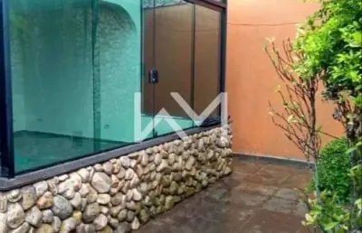 Excelente casa à venda com 5 dormitórios, 3 banheiros, 3 vagas de garagem para carro, 200m², vila n