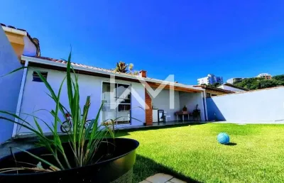 Casa térrea à venda em atibaia com 2 dormitórios e edícula  nos fundos  sp
