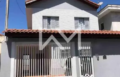 Sobrado à venda na vila galvão, 3 quartos sendo uma suíte, 3 vagas, portão eletrônico, área gourmet