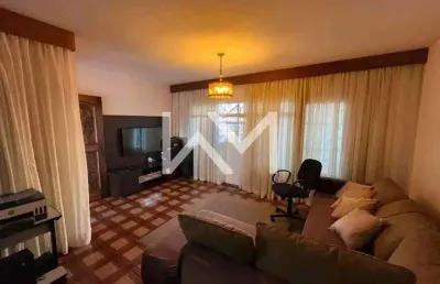 Sobrado para venda e locação comercial, com 3 quartos, sendo 1 suíte e 4 vagas, vila progresso, gua