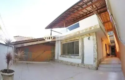 Espetacular casa à venda em são paulo-sp, na vila dalila: 2 quartos, 2 suítes, 3 salas, 4 banheiros, 3 vagas, 492m²