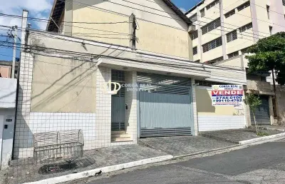 Casa de luxo em condomínio na vila matilde: 4 quartos, 2 suítes, 2 salas, 4 banheiros, 2 vagas e 100m². imperdível em sp!