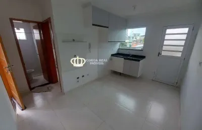 Apartamento com quintal, apenas 800m do metro patriarca