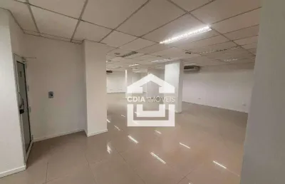 Loja para locação com 625 m² de área útil.  localizado em pinheiros.