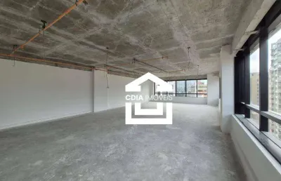 Conjunto comercial para locação com 2 vagas de garagem, localizado em pinheiros.
