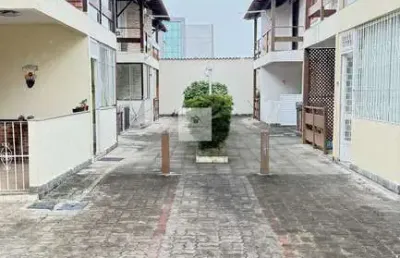 Além casa a venda com 2 quartos 2 banheiros no jd. caiç