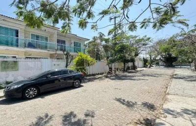 Casa independente à venda com 3 suítes no portinho, quadra do canal