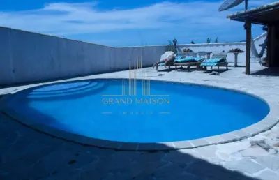 Casa em búzios  para locação por temporada com piscina e vista para o mar