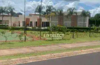 Terreno no condomínio cyrella ipês com 547 metros quadrados.