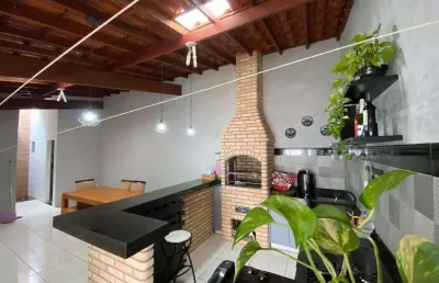 Casa com 3 dormitórios à venda, 200 m² por r$ 750.000,00 - laranjeiras - uberlândia/mg