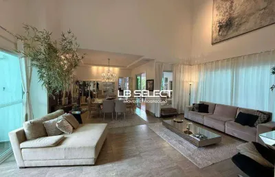 Casa no condomínio villa dos ipês com quatro suítes e área gourmet.