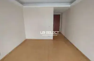 Apartamento no bairro martins com três quartos, uma suíte e sacada.