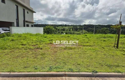 Terreno no condomínio terras alpha com 277 metros quadrados.