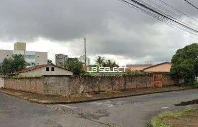 Terreno de esquina no bairro alto umuarama com 935 metros quaderados.
