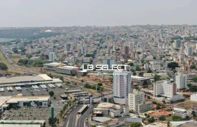 Terreno de esquina no bairro santa mônica com 1080 metros quadrados.