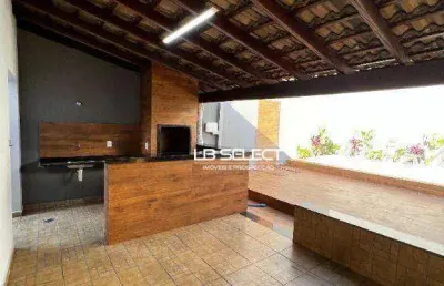 Casa no bairro jardim brasília com três quartos, uma suíte e área gourmet.