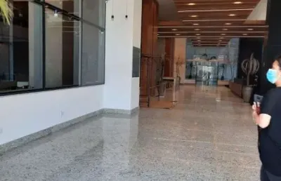 Sala comercial com 8 salas para alugar na Rua Padre Estevão Pernet, Vila Gomes Cardim, São Paulo