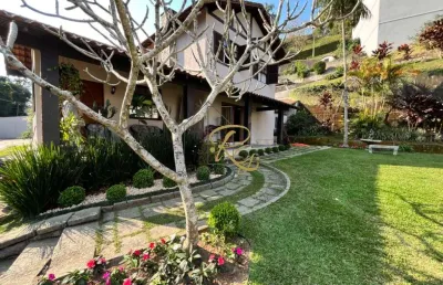 Casa com 4 quartos à venda na rua oscar josé da silva, 20, panorama, teresópolis, 370 m2 por r$ 1.450.000