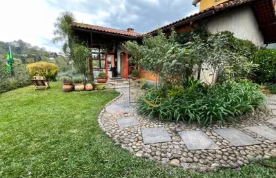 Casa em condomínio fechado com 4 quartos à venda na estrada bom jardim, 37, parque do imbui, teresópolis, 660 m2 por r$ 1.490.000