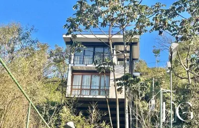 Casa em condomínio fechado com 3 quartos à venda na Estrada Manoel Correia da Silva Júnior, 55, Vargem Grande, Teresópolis