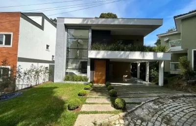 Casa em condomínio à venda em vargem grande- teresópolis/rj